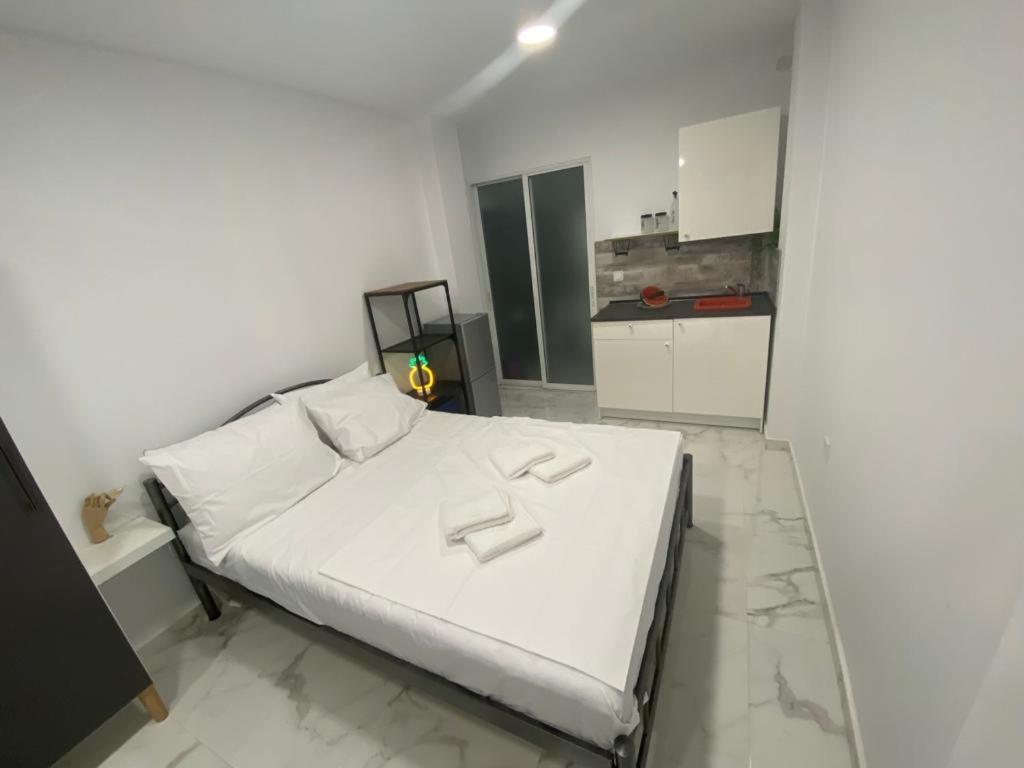 Nirvana Comfort Apartments 2 Salonicco Esterno foto